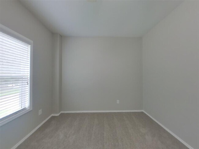 Building Photo - 514 Batten Way