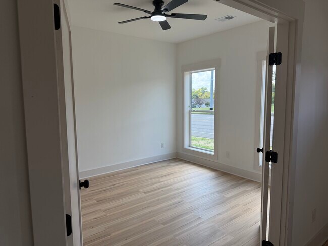 Building Photo - 408 Old Hickory Blvd
