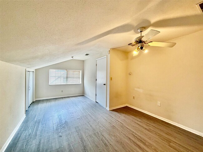 Building Photo - 2603 Quarry Hill Rd