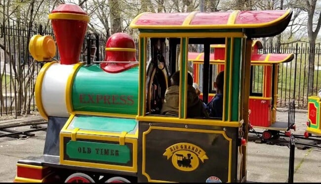 Building Photo - 118-82 Metropolitan Ave