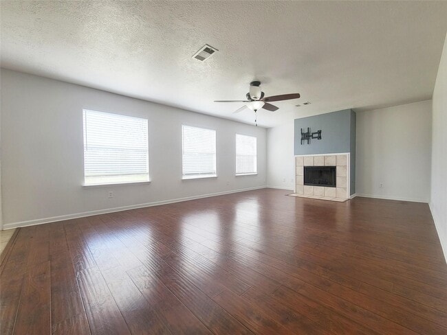 Building Photo - 20839 Beech Tree Dr