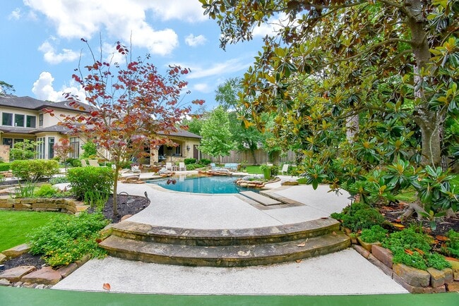 Building Photo - 11910 Heritage Ln