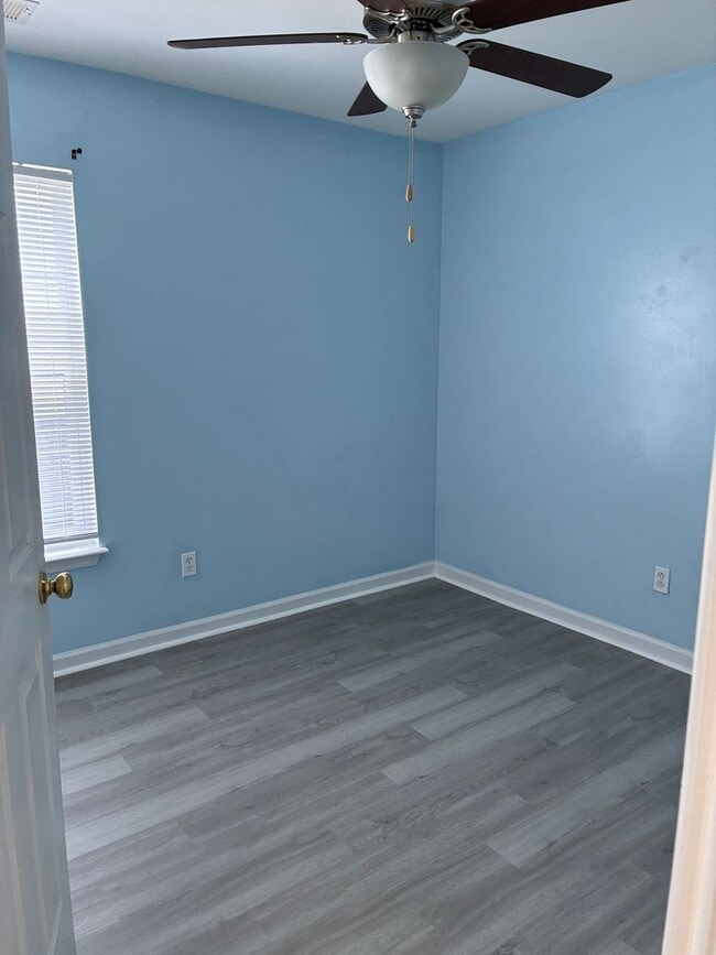 Building Photo - Southgate 3BR, 2BA home fully fenced