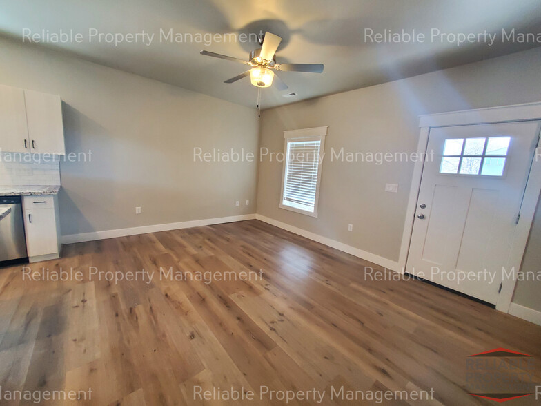 Primary Photo - 359 N 3rd W