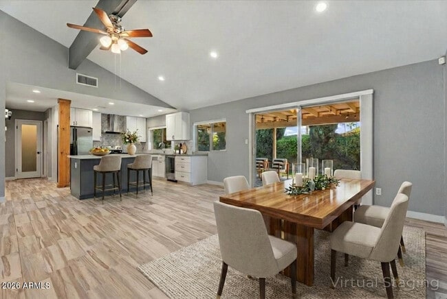 Building Photo - 8635 E Vía De La Gente