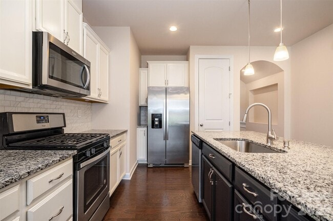 Building Photo - 9320 Glenburn Ln