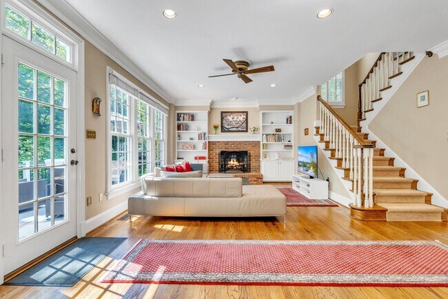Building Photo - 8308 Comanche Ct