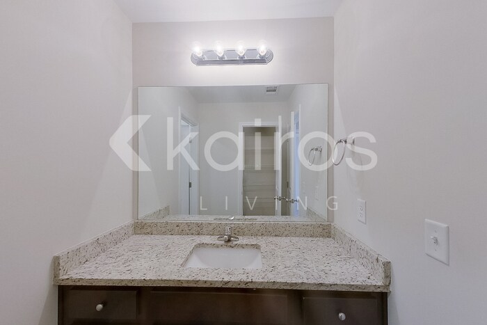 Building Photo - 101 Ebenezer Blf Wy