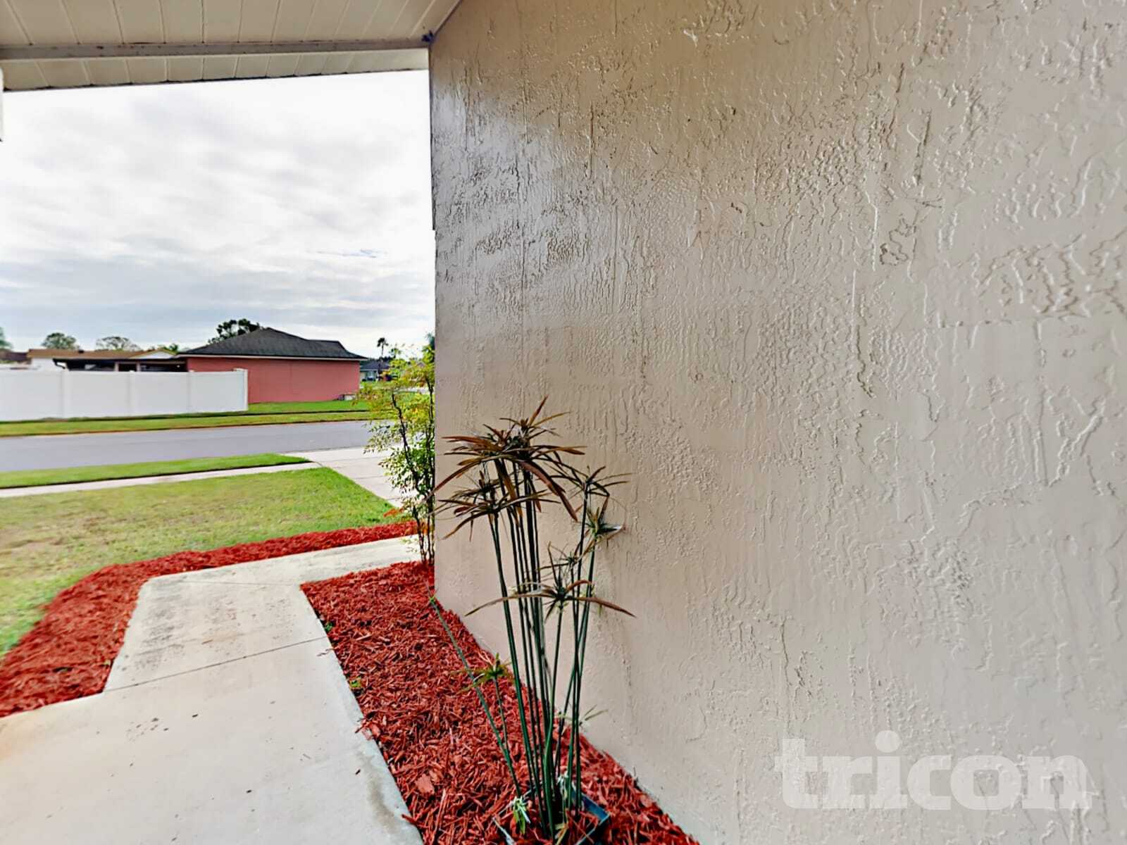Building Photo - 266 Iowa Woods Cir W