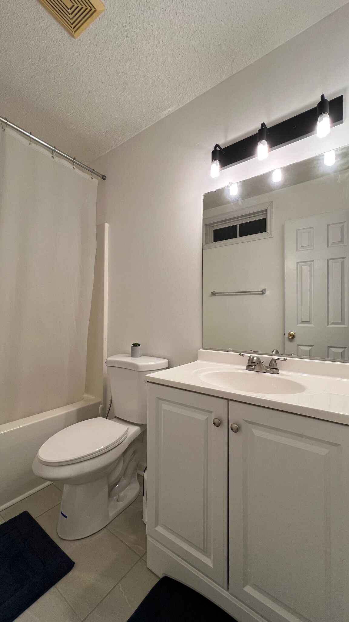 Building Photo - 301 Winners Cir S