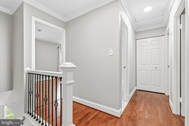 Building Photo - 6410 Blarney Stone Ct