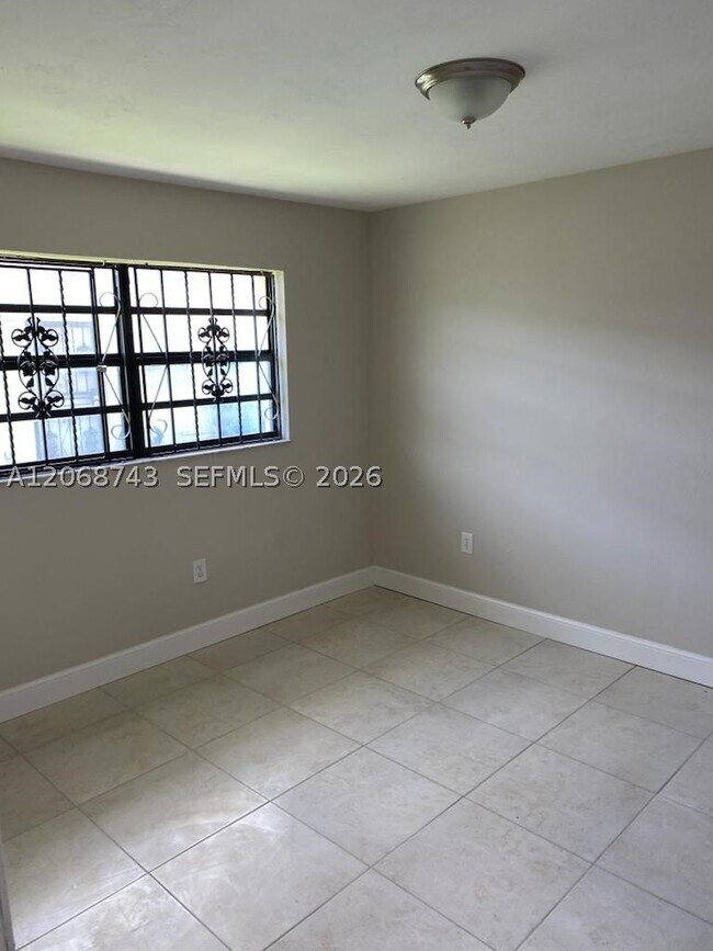 Building Photo - 2416 NW 79th St