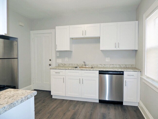Building Photo - 3690 Hildana Rd