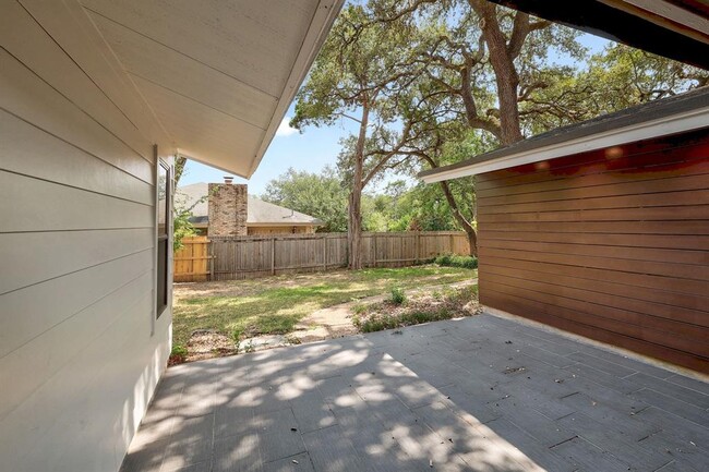 Building Photo - 3601 Peregrine Falcon Dr