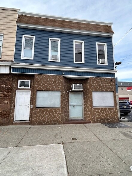 Building Photo - 527 John F. Kennedy Blvd
