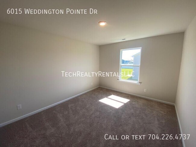 Building Photo - 6015 Weddington Pointe Dr