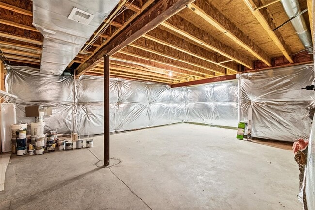 Building Photo - 3 Bed 3 Bath in 55+ Four Seasons Dumfries, VA