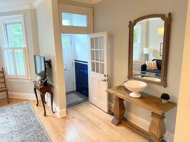 Building Photo - SPACIOUS 3 BED BROWNSTONE with PARKING, YARD and 2 DECKS!