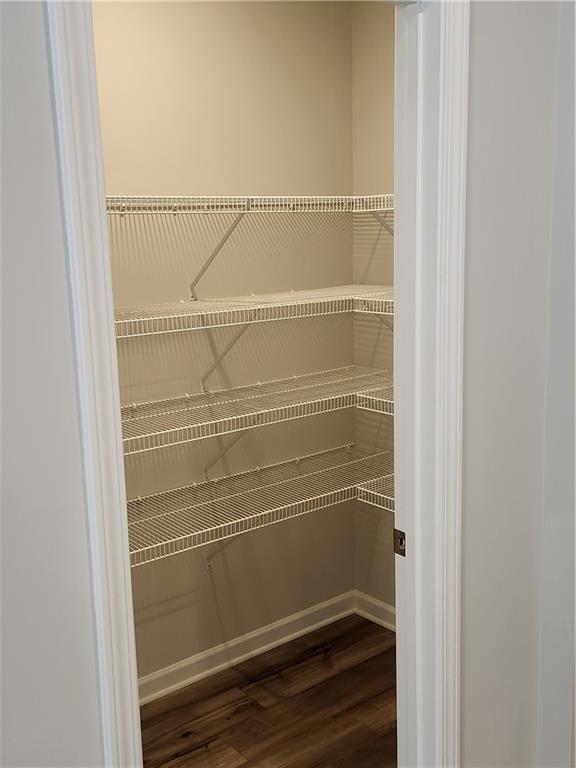 Building Photo - 3370 Westgate Park Dr