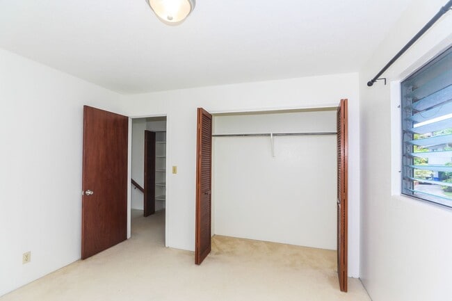 Building Photo - Kaneohe Woods – 3BR/2.5BA home with Mounta...
