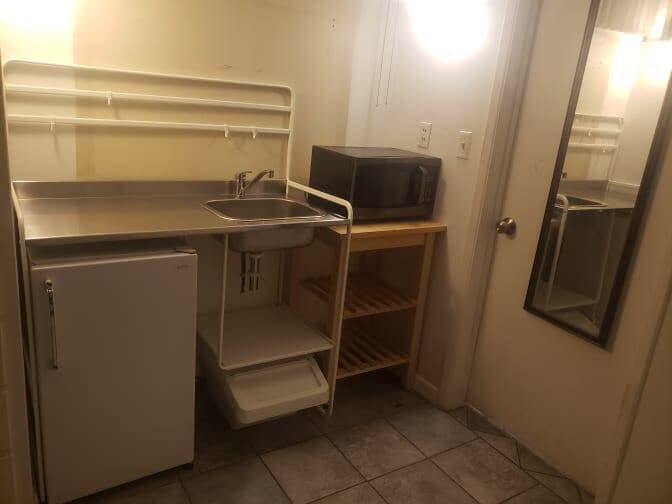 Building Photo - 9918 Mollyknoll Ave