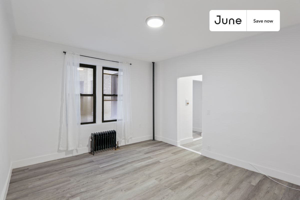 Building Photo - 609 W 151st