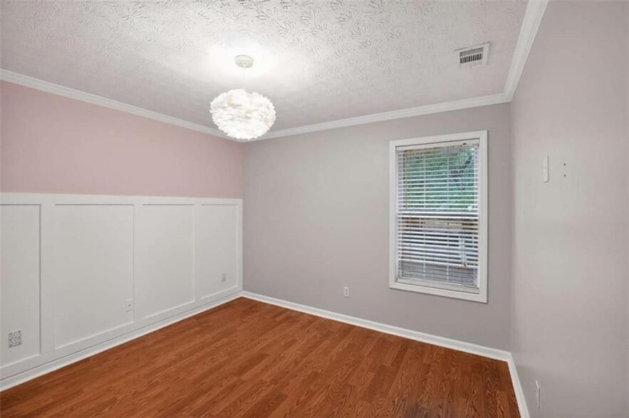 Building Photo - 630 Castlebar Way