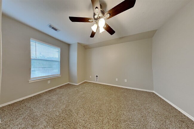 Building Photo - 6723 Carrington Ridge Ln