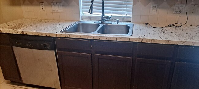 Building Photo - 4519 Park Breeze Dr