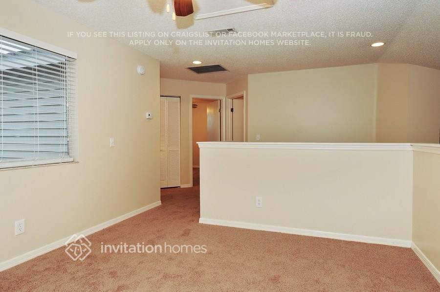 Building Photo - 317 Sand Ridge Dr