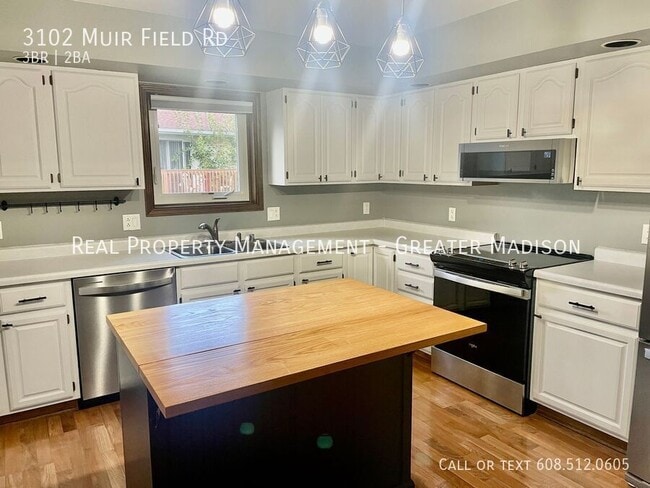 Building Photo - 3102 Muir Field Rd