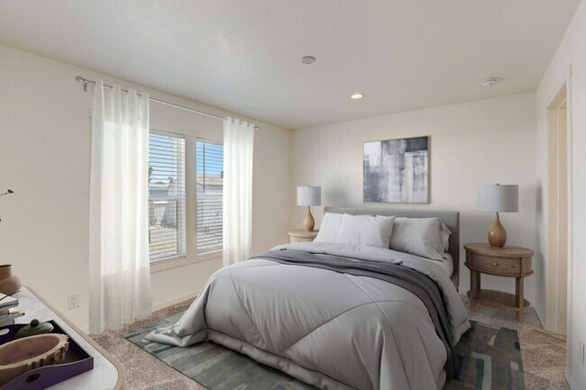 Building Photo - 10 Vandalay St