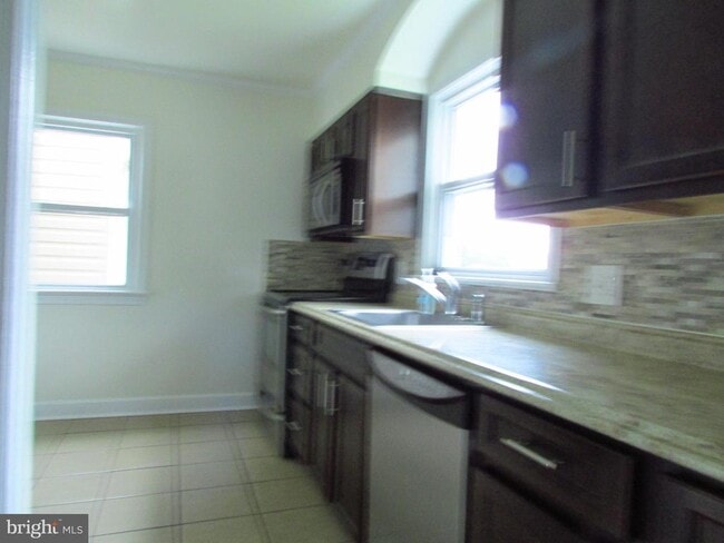 Building Photo - 410 Pennewill St
