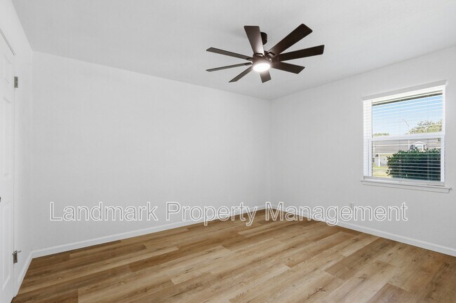 Building Photo - 4351 Altamesa Blvd