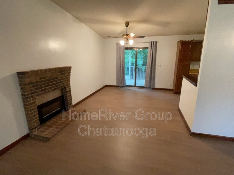 Building Photo - 8837 Quail Run Dr