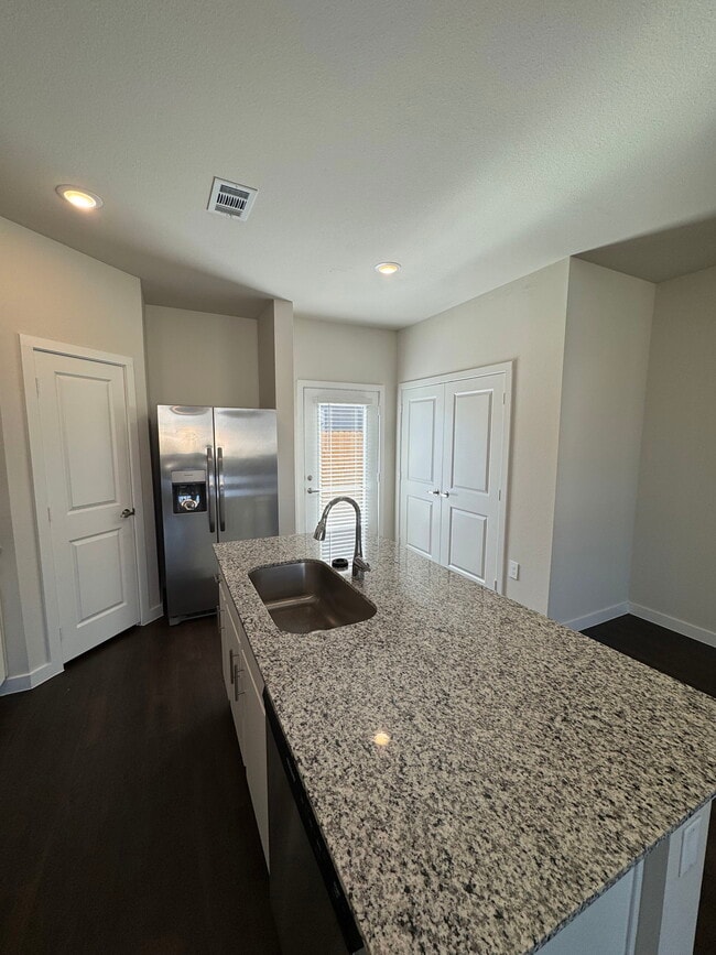 Building Photo - 445 Elevon Pkwy