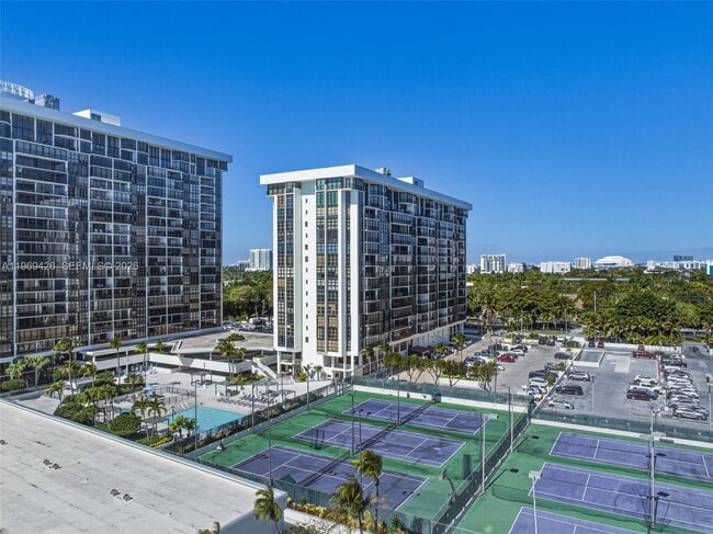 Building Photo - 1915 Brickell Ave