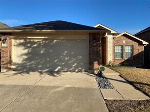 Building Photo - 2209 Cavalry Dr