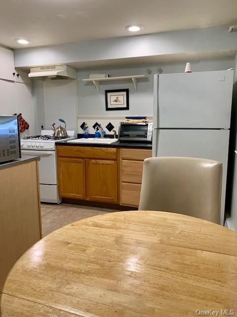 Primary Photo - 37 Mendolia Ct