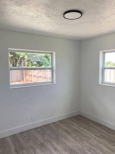 Building Photo - 341 SW 15th St