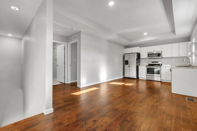 Building Photo - Modern Comfort Meets Prime Location — Styl...