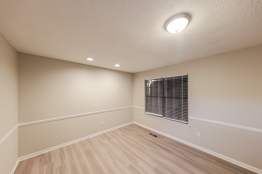 Building Photo - 5808 Christon Cir