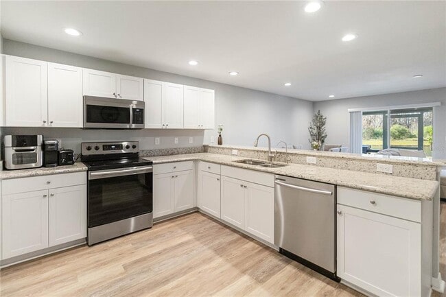 Building Photo - 2930 Fieldwood Cir