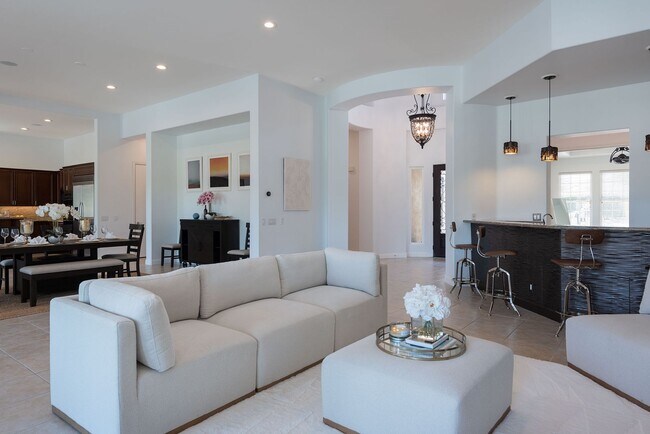 Building Photo - 45 Vista Encantada
