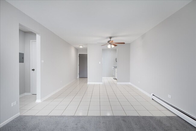 Building Photo - 5740 East Ave