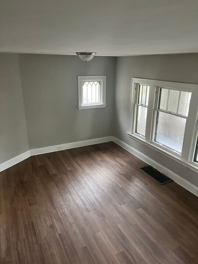 Building Photo - Section 8 Welcomed ! Beautiful two-story H...