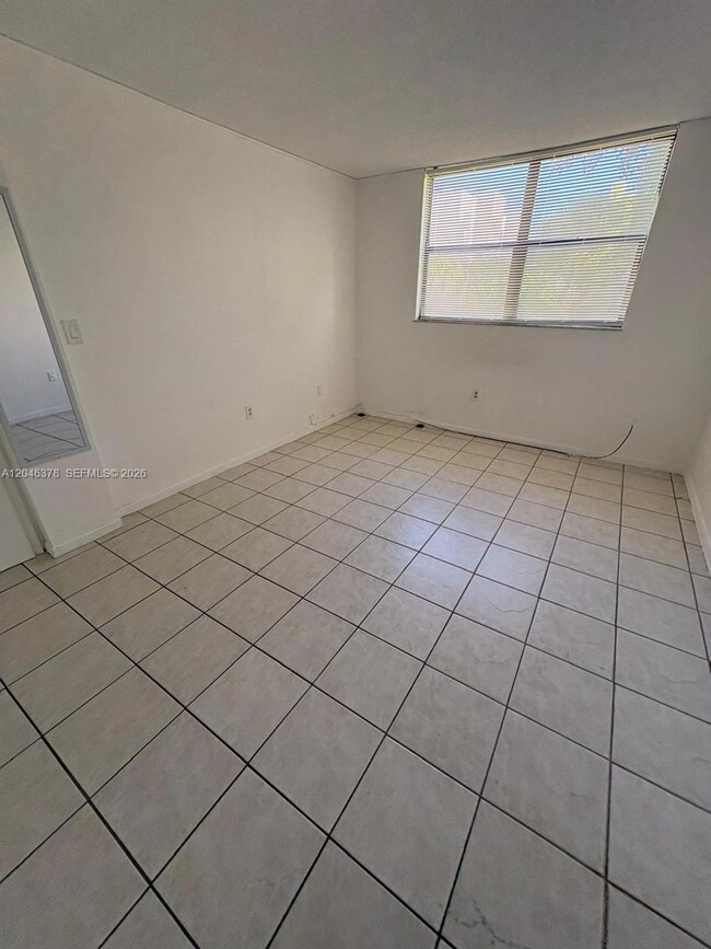 Building Photo - 8004 SW 149th Ave