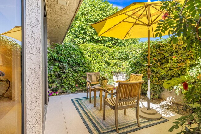 Building Photo - 76 Princeton Dr