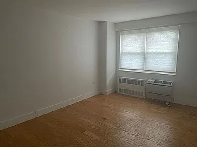Building Photo - Charming 1BR Condo in Brooklyn