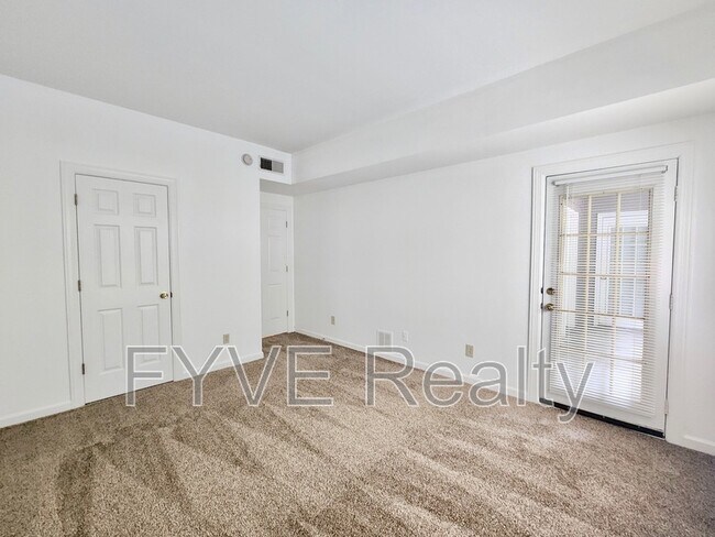 Building Photo - 6820 Hwy 70 S